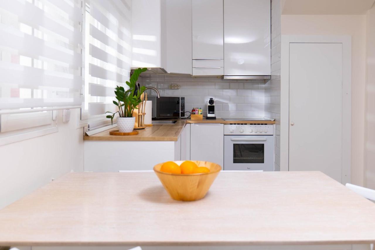 Amazing apartment in Huertas Madrid Buitenkant foto