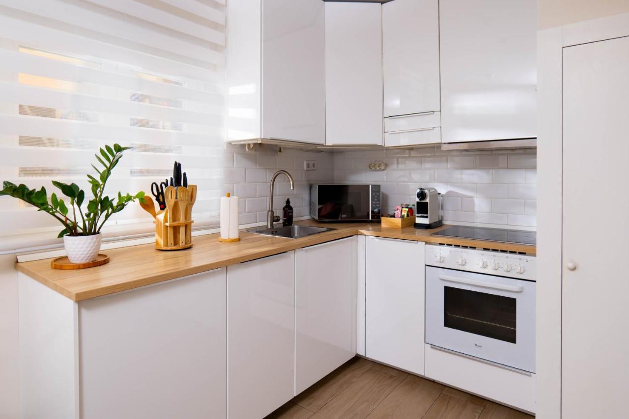 Amazing apartment in Huertas Madrid Buitenkant foto